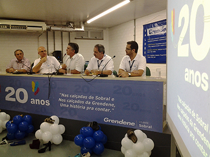 2084 casa habitacionais